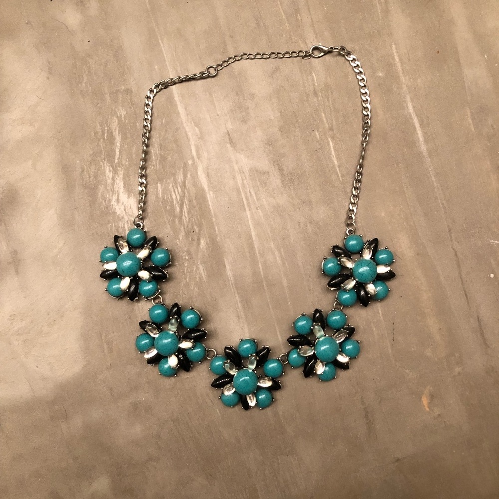 Bundle: 4 statement necklaces! - Picture 2 of 4